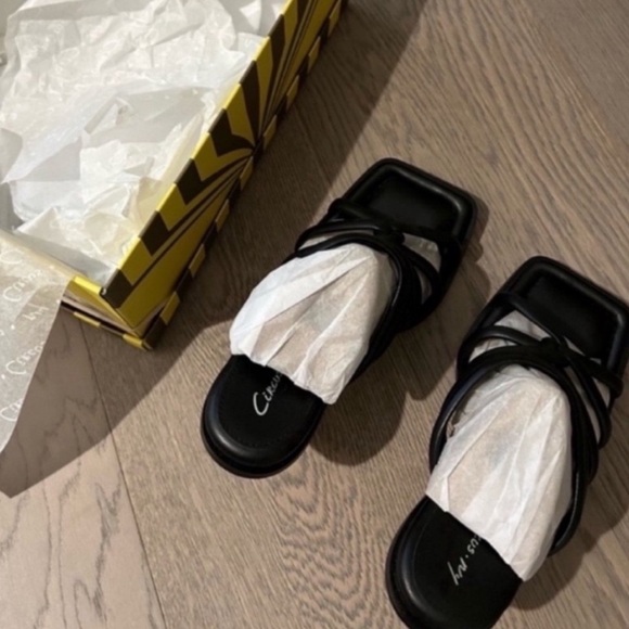 Circus by Sam Edelman Savanna Sandal - Picture 5 of 7